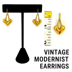 Vintage Modernist Sculptural Gold Heart Dangle Earrings, 12g